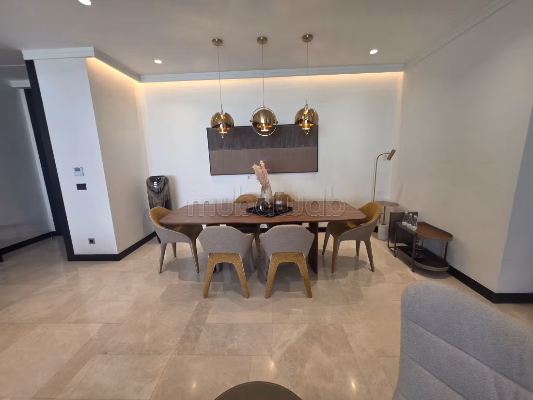 Appartement à louer à Hivernage. 
3 pièces. 
Meublé — 6