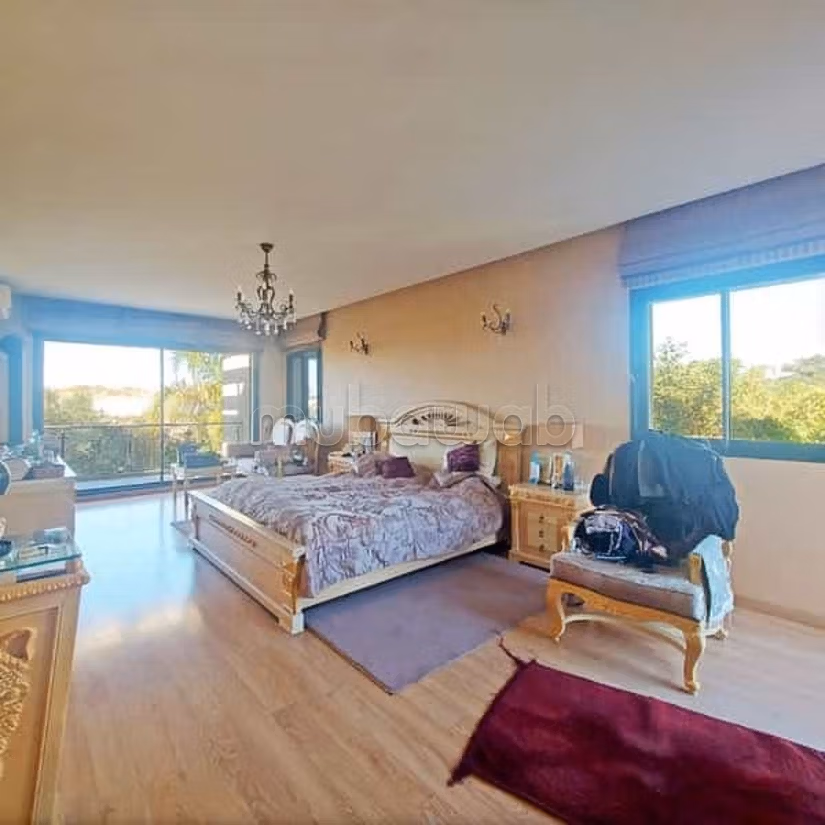 Villa à Vendre de 570.0 m² à Bouskoura,
Bouskoura