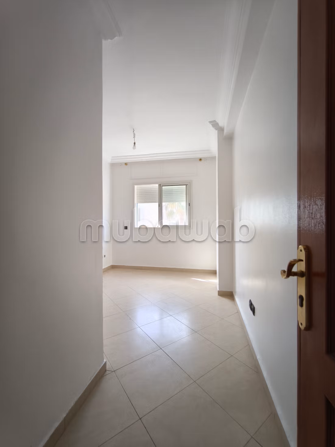 Appartamento in vendita. 2 camere. Posto auto e terrazzo