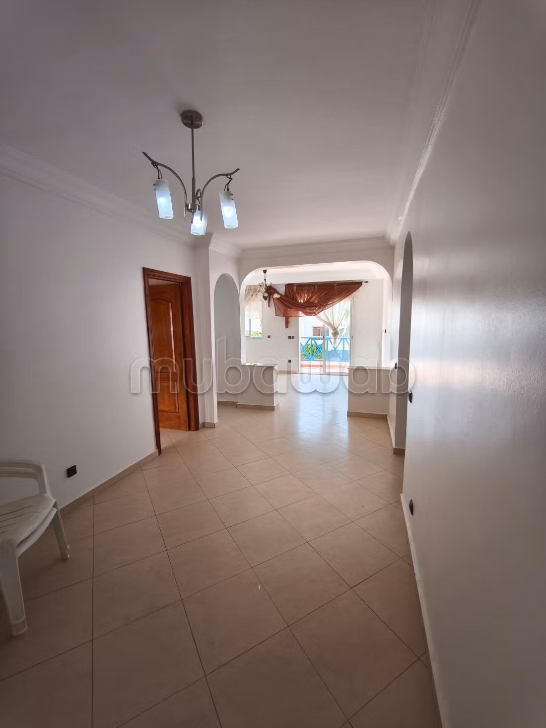 Appartamento in vendita. 2 camere. Posto auto e terrazzo