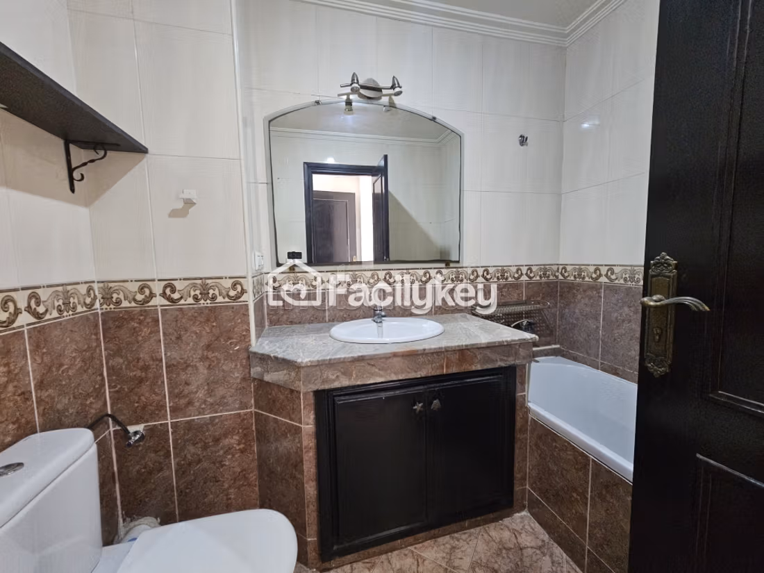 Appartement 177 m² à Les Hôpitaux — 12