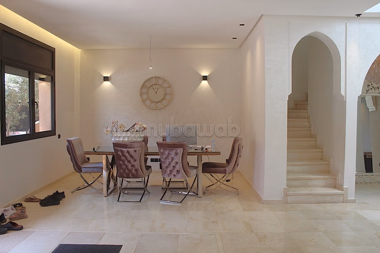 Villa avec piscine quartier Mabrouka