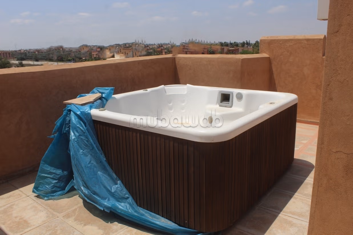Villa avec piscine quartier Mabrouka