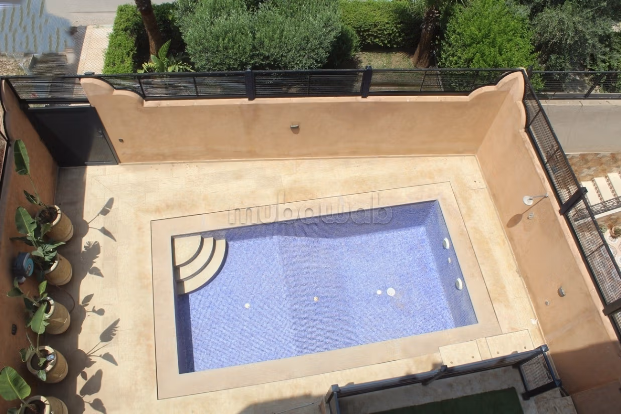 Villa avec piscine quartier Mabrouka