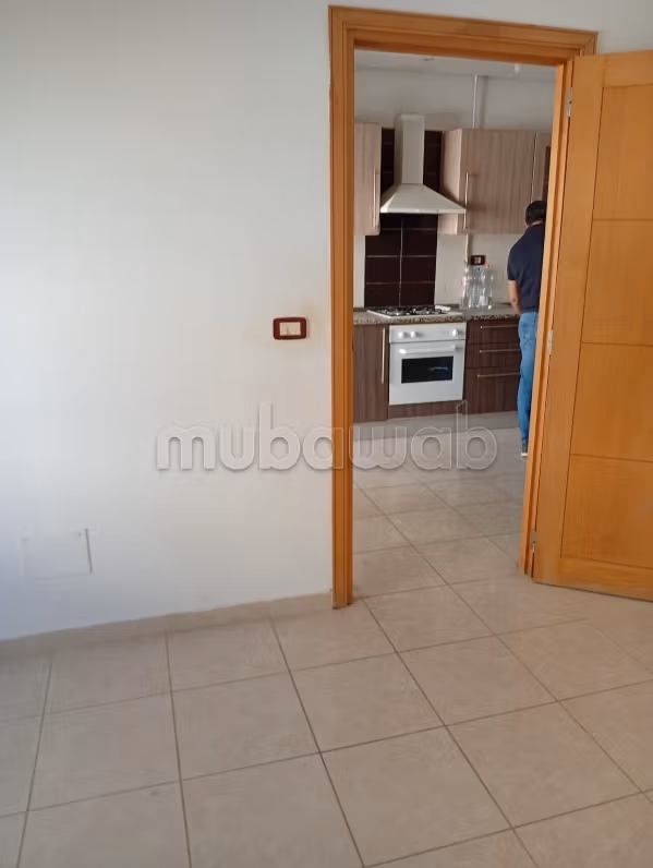Vendita di un bel S1 al quarto piano di una residenza tranquilla