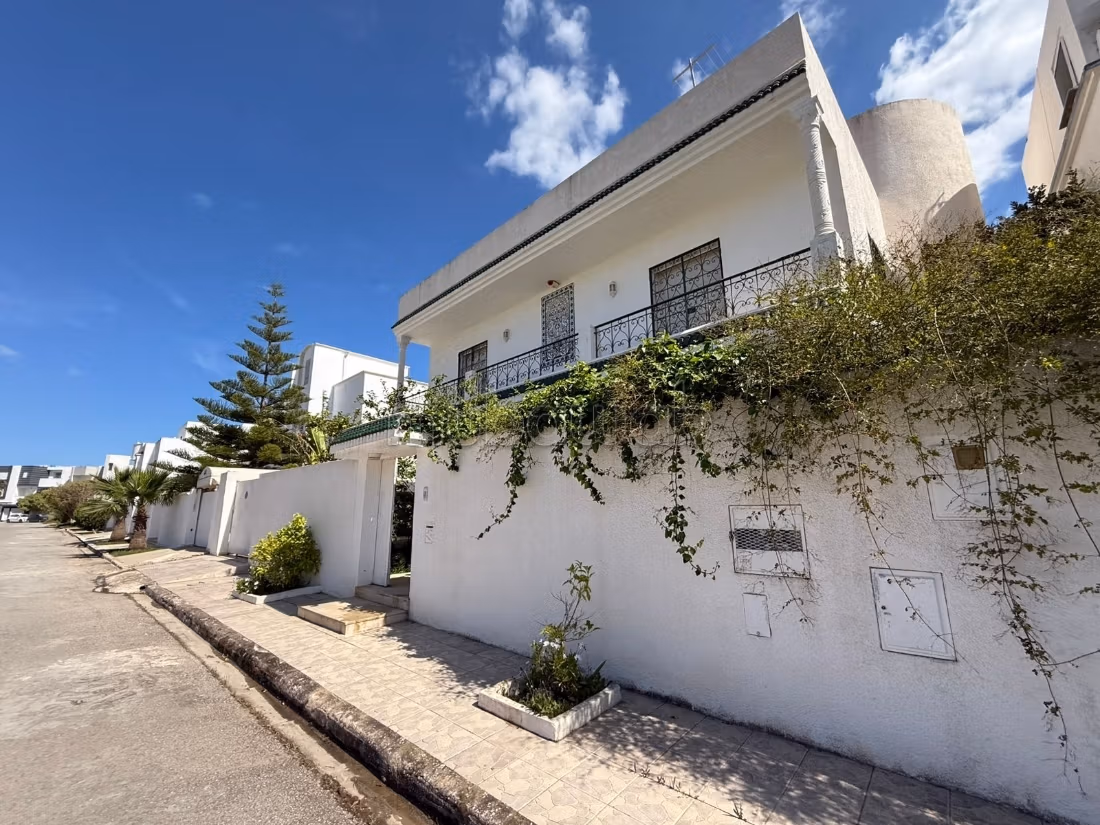 A vendre une villa à Hammamet Sud