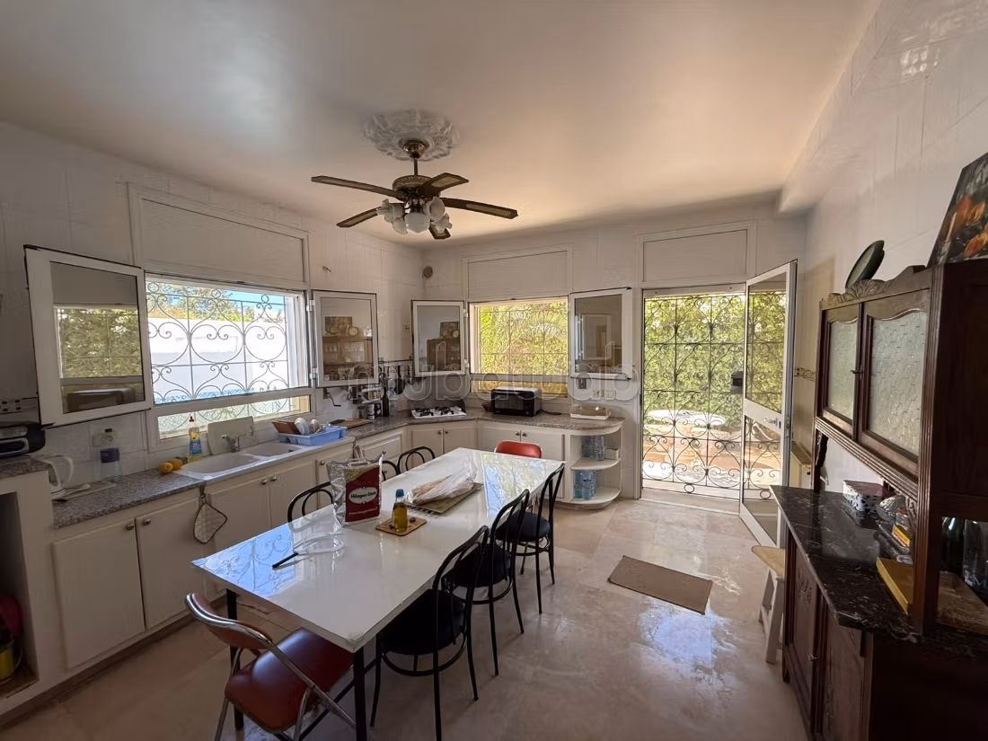 A vendre une villa à Hammamet Sud