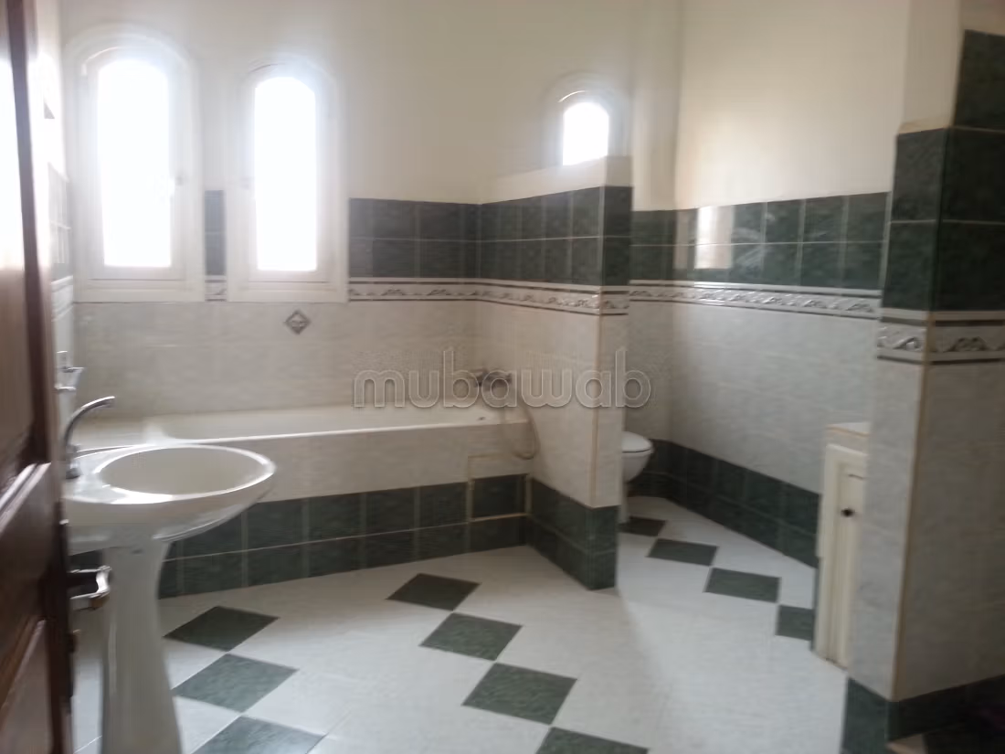 Villa de standing à Targa – 550 m² con piscina