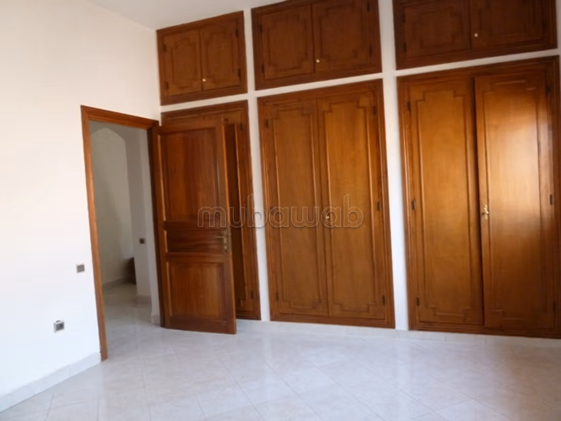 Villa de standing à Targa – 550 m² con piscina