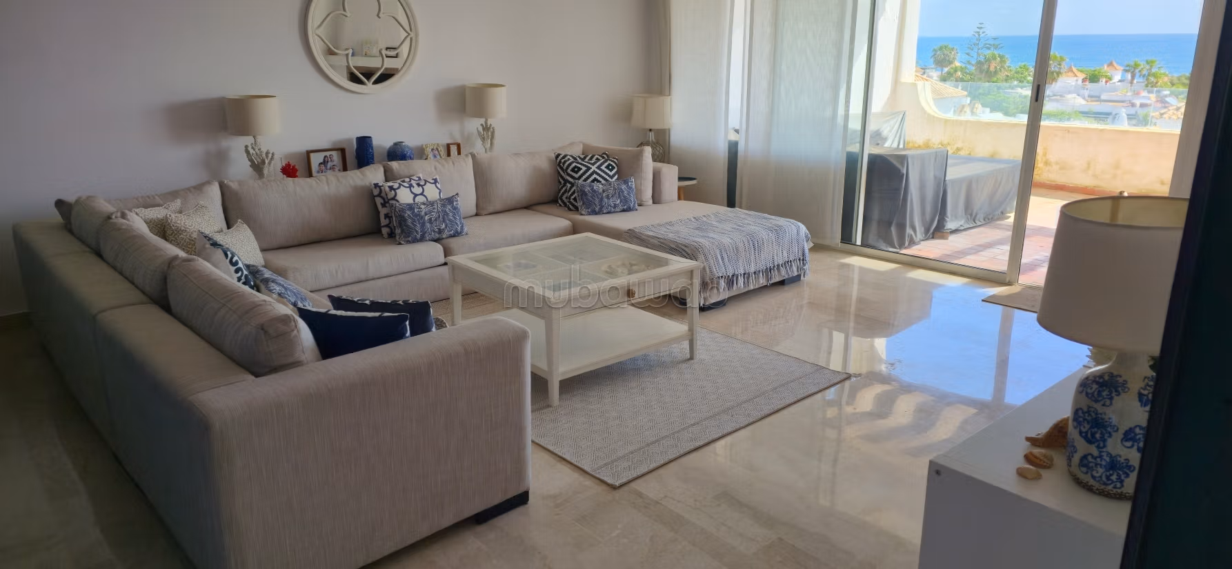 Rent an apartment. Surface area 100 m². Attic
