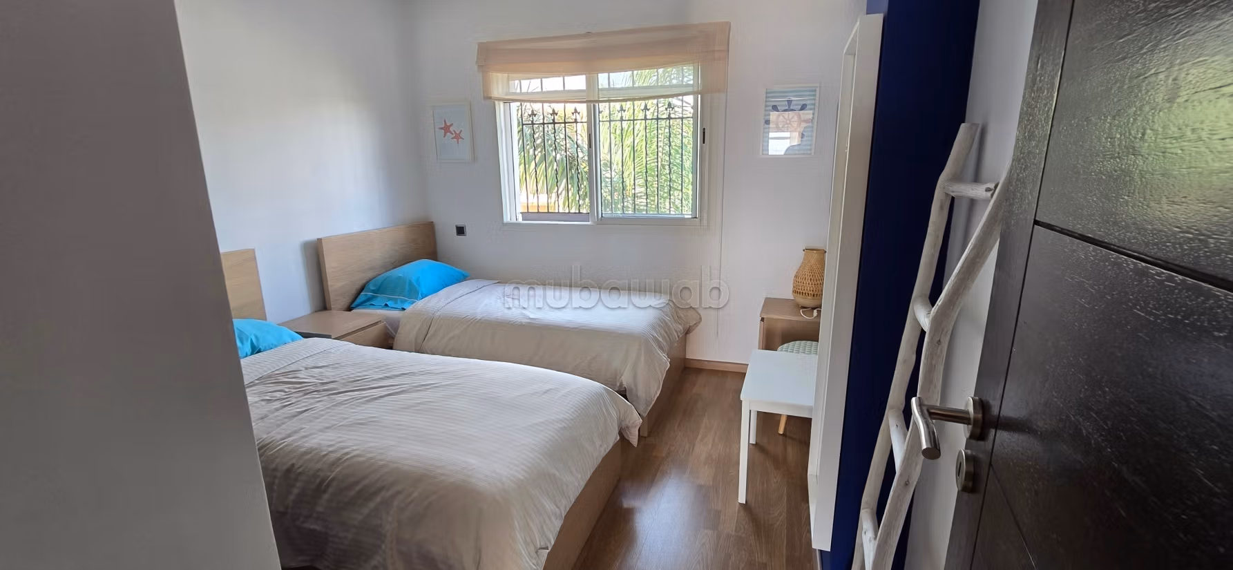 Rent an apartment. Surface area 100 m². Attic