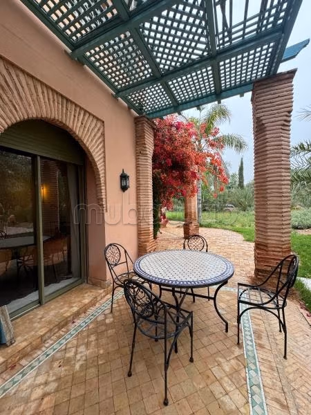 Bonito apartamento espacioso con terraza