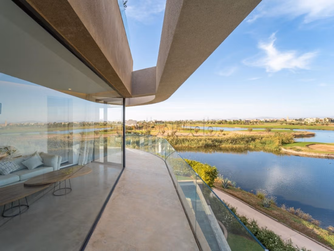 Contemporary villa with private pool
