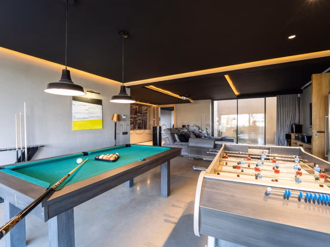 Contemporary villa with private pool