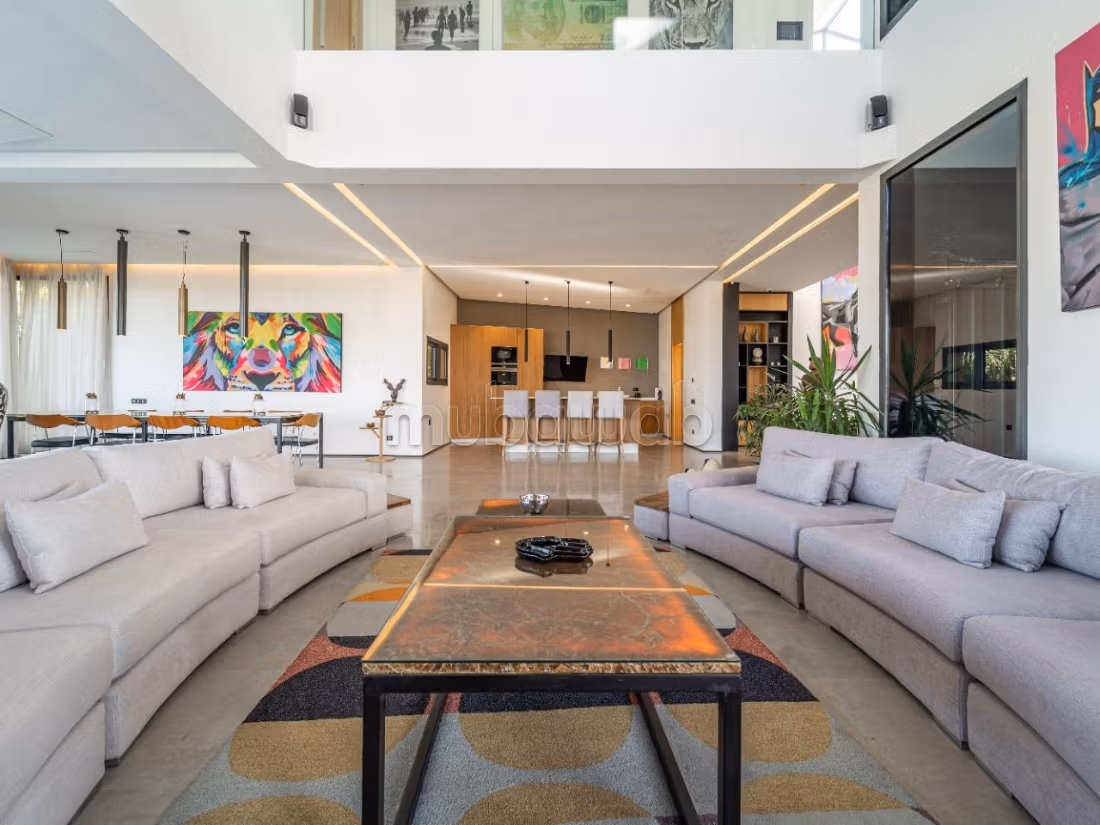 Contemporary villa with private pool
