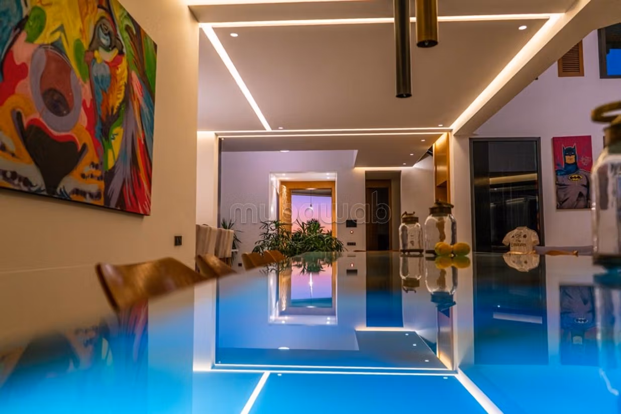 Contemporary villa with private pool