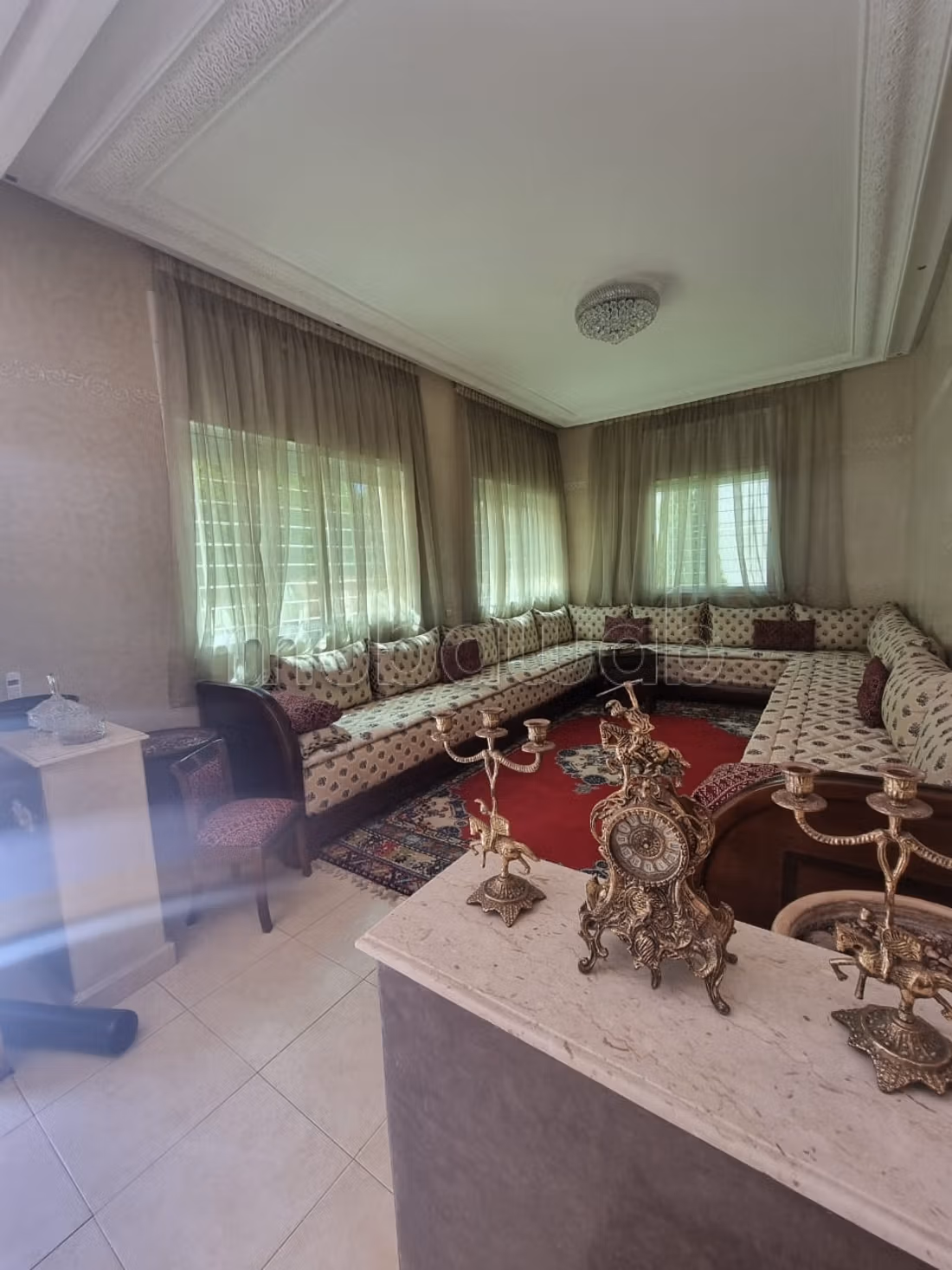 Somptueuse maison à vendre à Hay Dakhla. 3 pièces. Antenne parabolique et sécurité