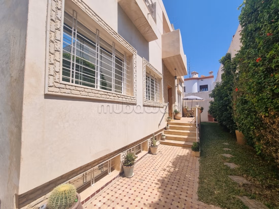 Somptueuse maison à vendre à Hay Dakhla. 3 pièces. Antenne parabolique et sécurité