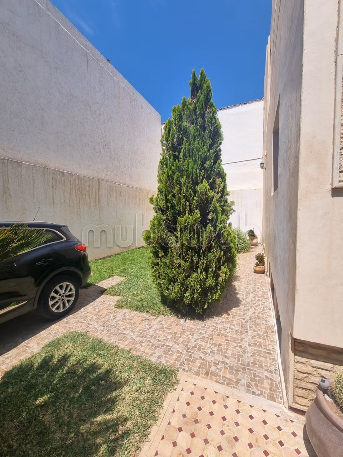 Somptueuse maison à vendre à Hay Dakhla. 3 pièces. Antenne parabolique et sécurité