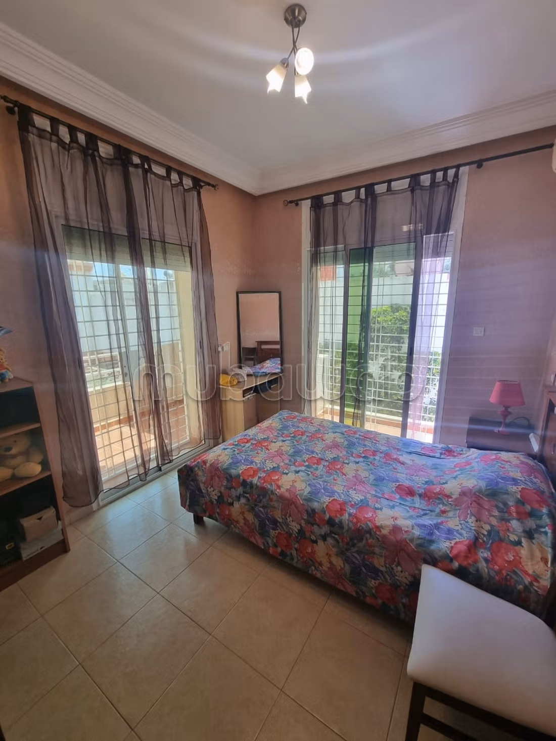 Somptueuse maison à vendre à Hay Dakhla. 3 pièces. Antenne parabolique et sécurité