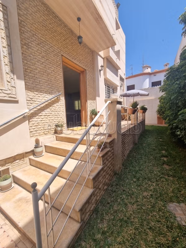 Somptueuse maison à vendre à Hay Dakhla. 3 pièces. Antenne parabolique et sécurité