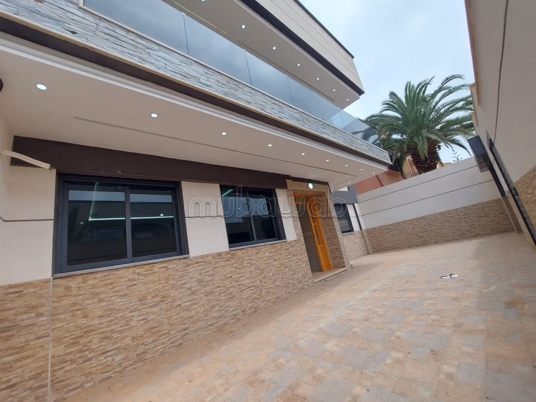 Villa piscine Avendr À SAÏDIA 
proche de la plage