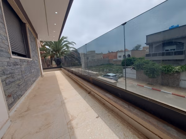 Villa piscine Avendr À SAÏDIA 
proche de la plage