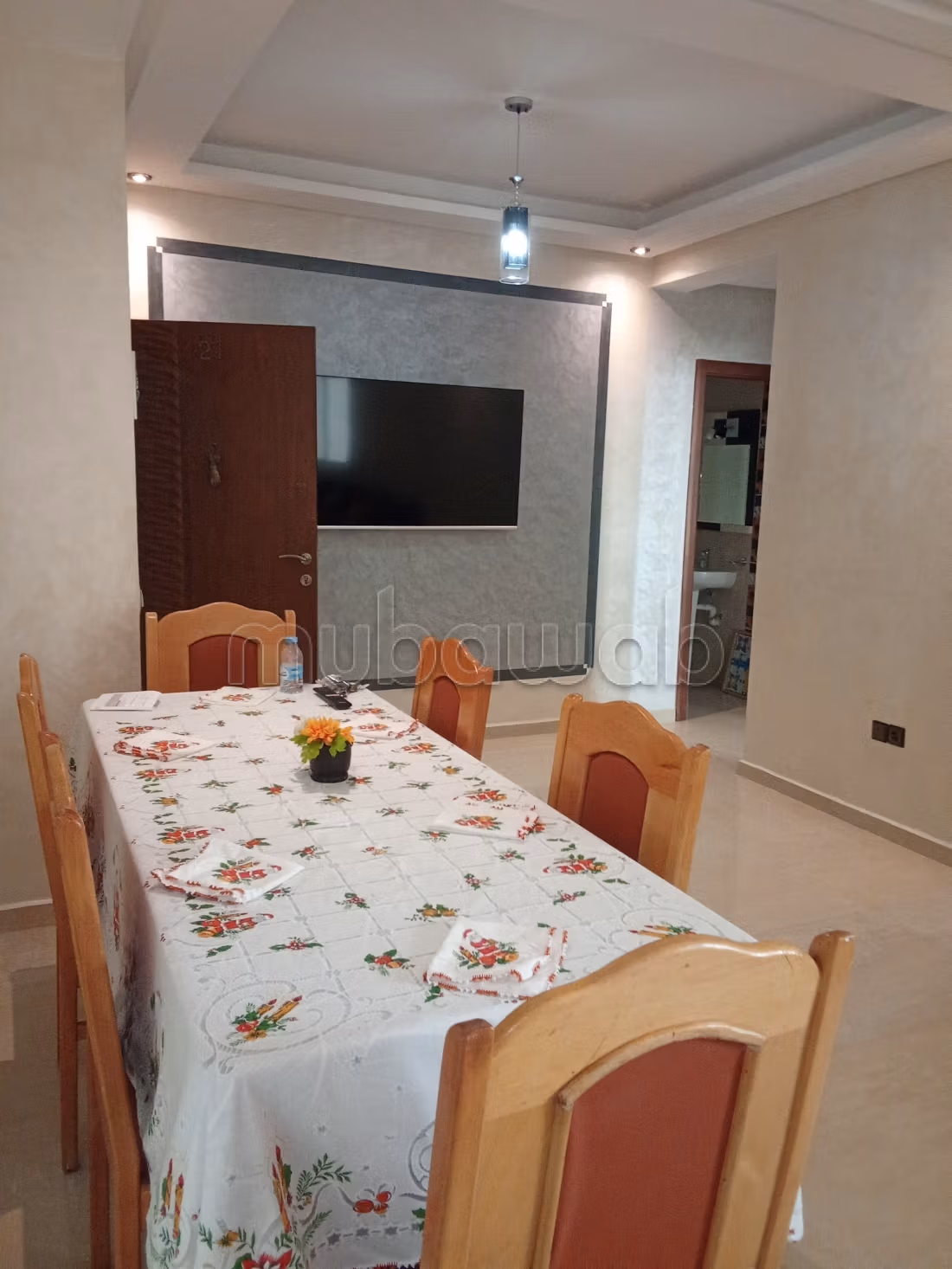 Appartement en location à Masnana. 
3 chambres agréables. 
Bien meublé