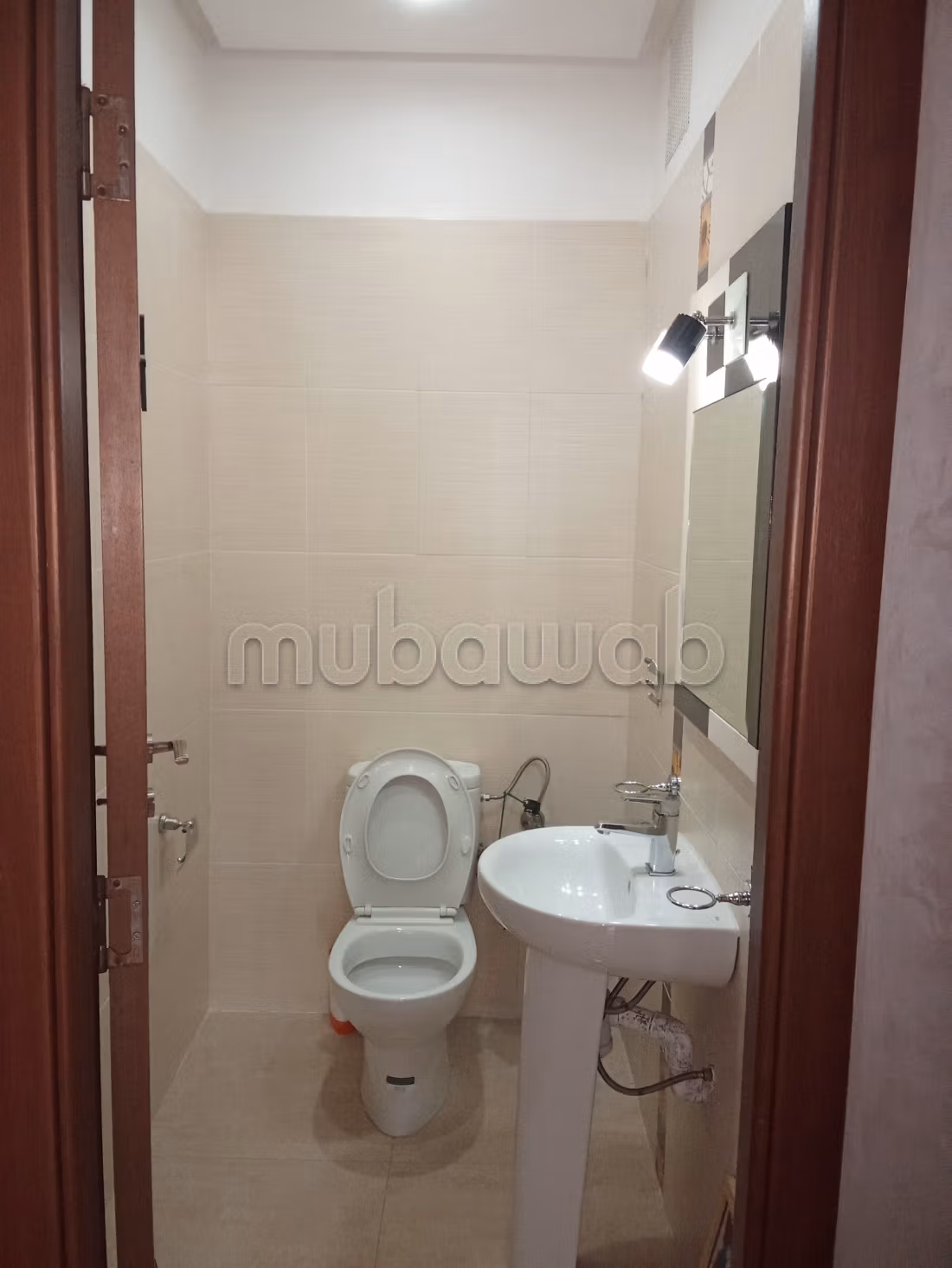Appartement en location à Masnana. 
3 chambres agréables. 
Bien meublé