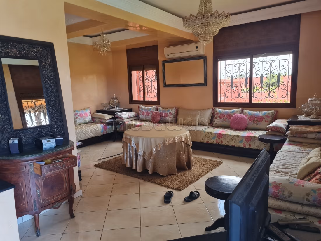Vente ferme 1 Hectare avec.
Villa