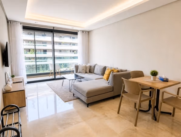 Estudio nuevo amueblado con terraza y piscina CFC premium
