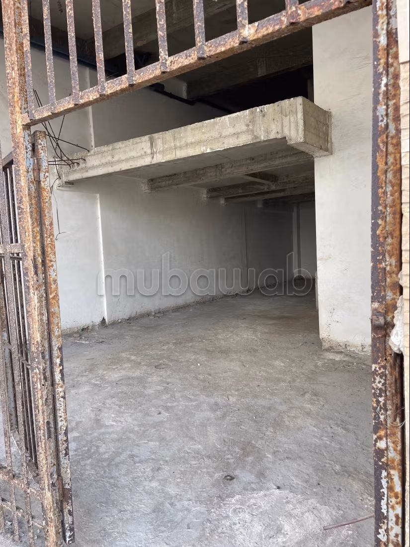 Offices & shops for sale in Aïn Sebaâ. Area 89 m²
