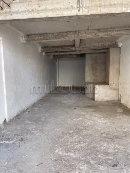Beau local à vendre à Aïn Sebaâ. Superficie 89 m²