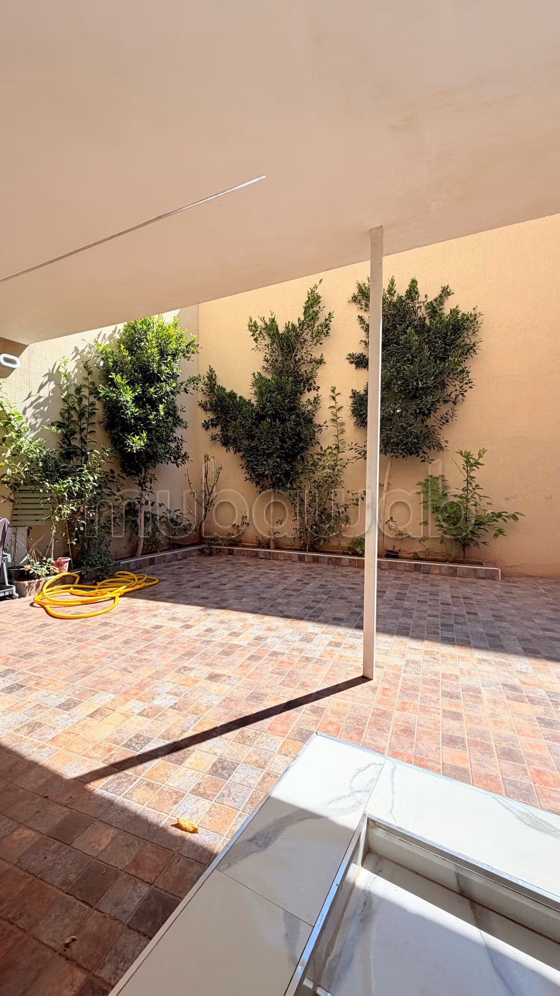 Location villa de haut standing à Route Casablanca. 5 pièces confortables
