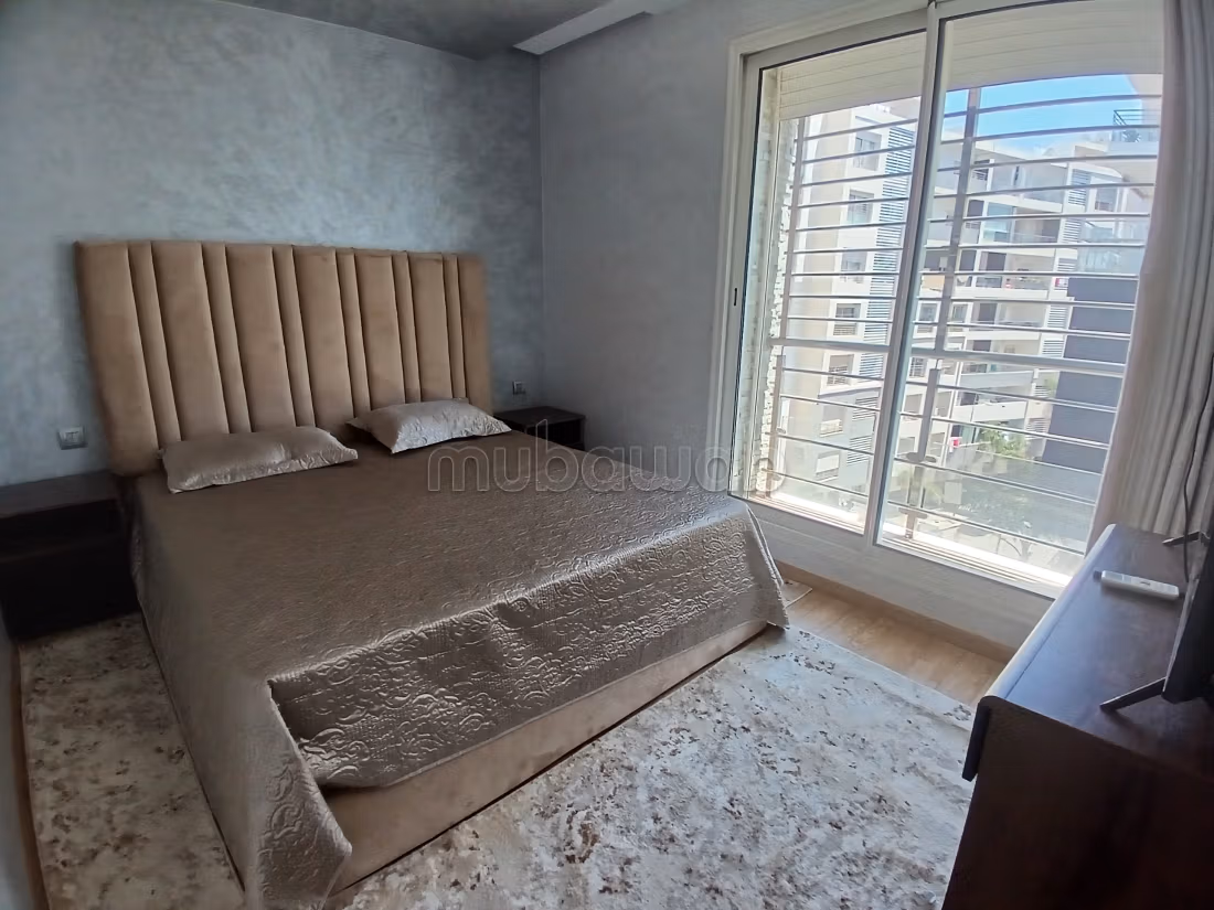 Un magnifique apt meublé à louer — 3