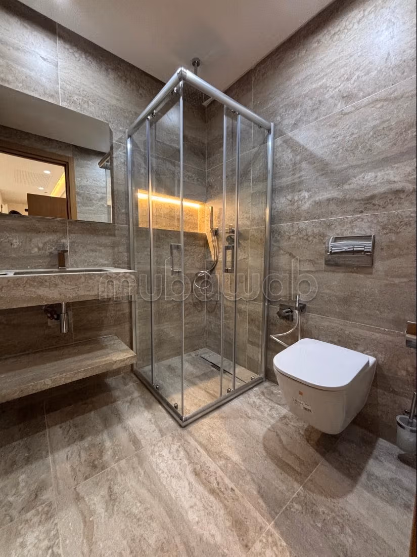 Luxurious S1 Apartment with Garden in JDC
