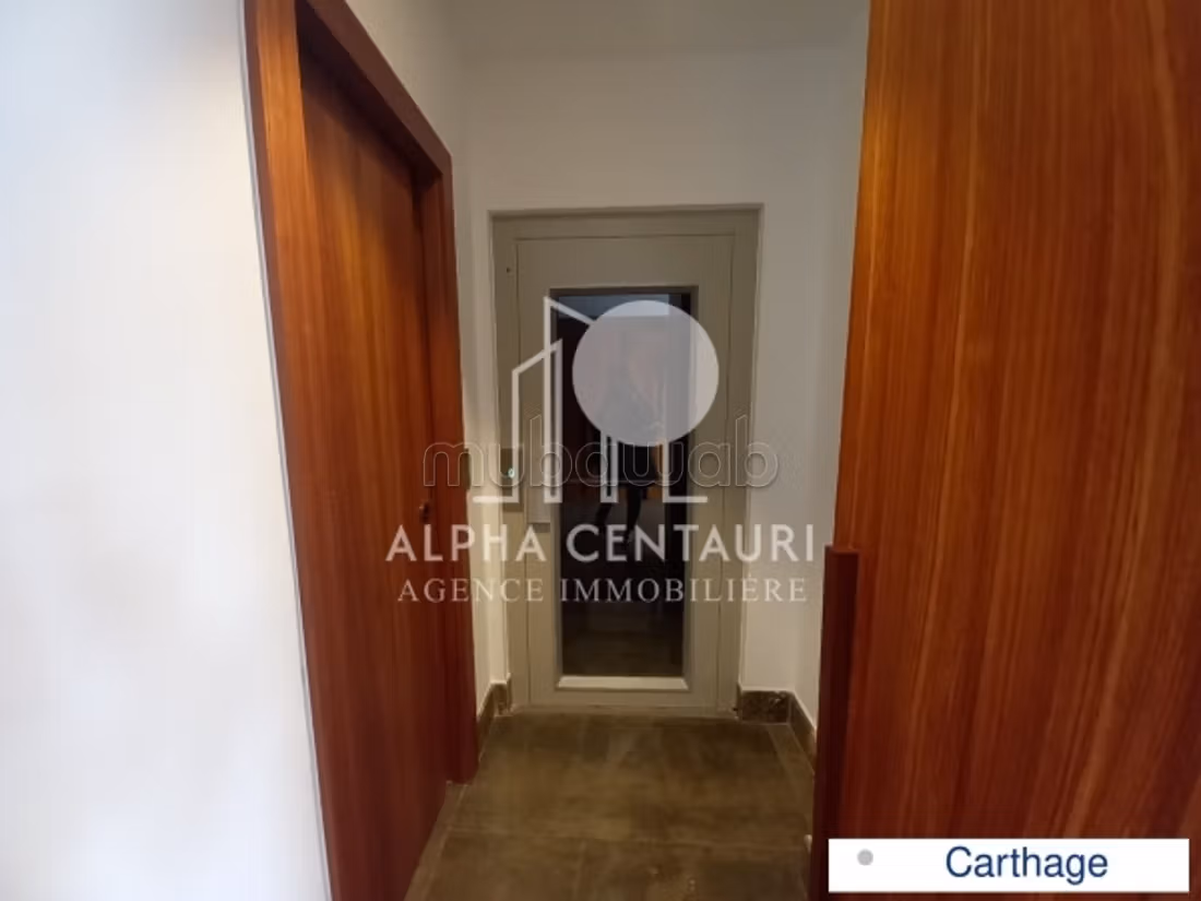A louer une villa meublée en S3 avec piscine à Carthage