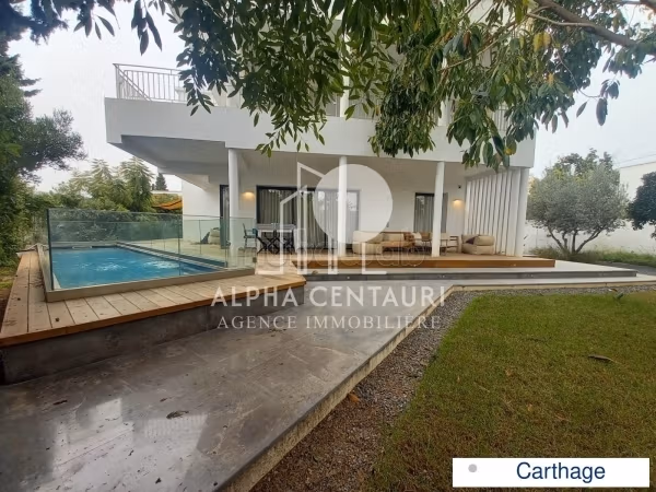 A louer une villa meublée en S3 avec piscine à Carthage