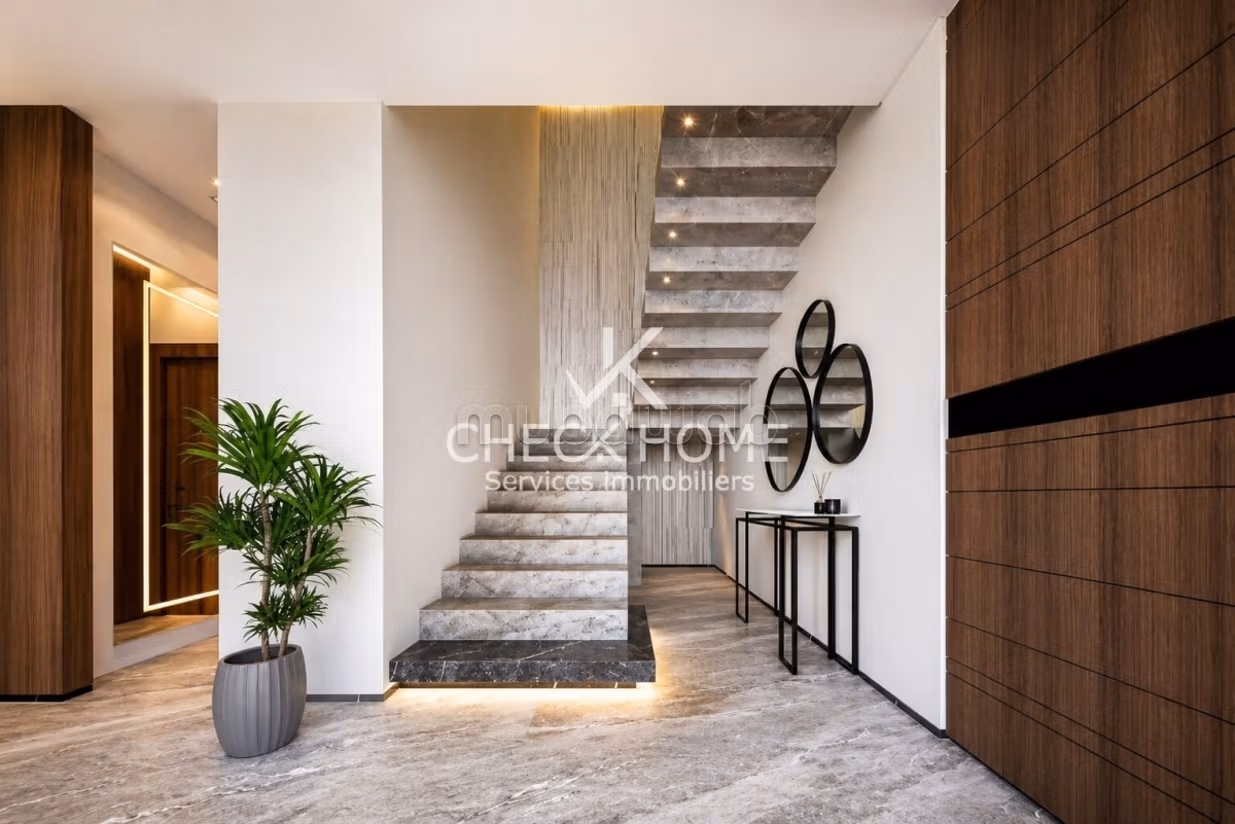 For sale villa under construction in Theatre area