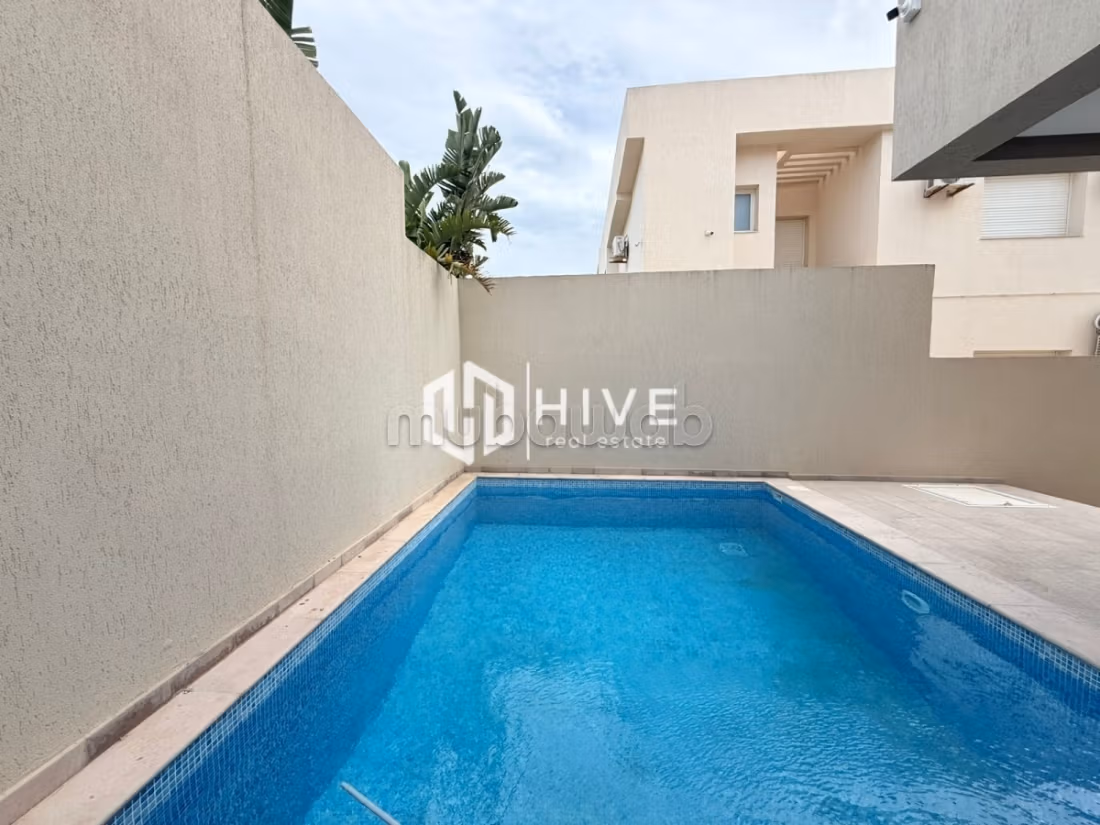 Duplex en location à Gammarth avec piscine
