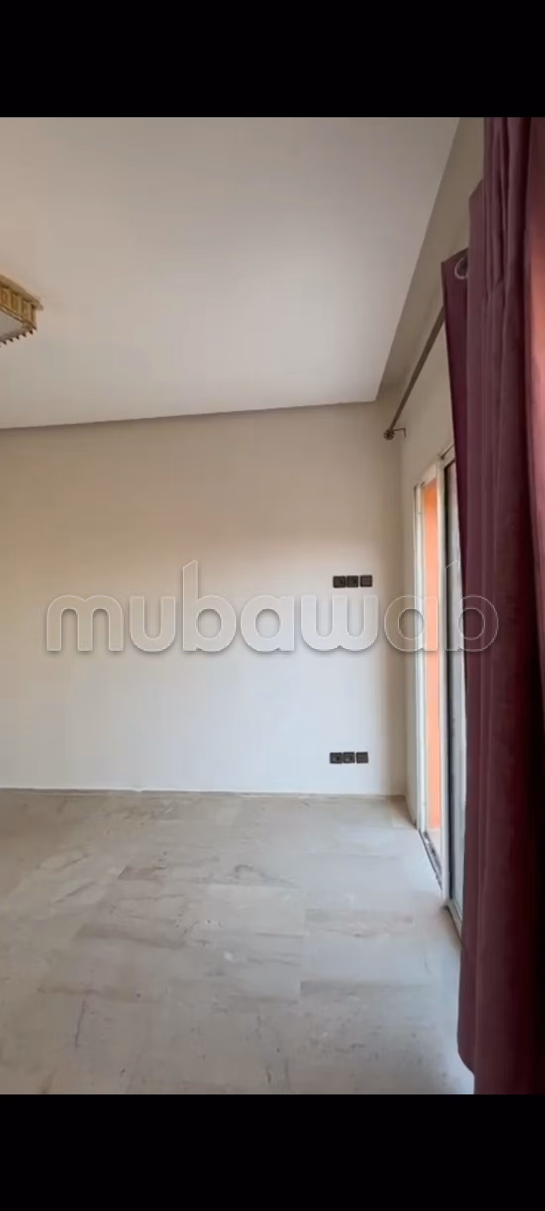 Beau studio a vendre dons un excellent emplacement