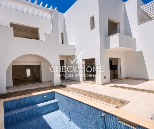 In vendita villa S4 nuova su strada Yasmine Hammamet
