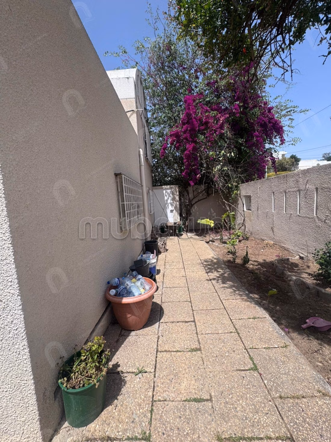 A vendre Villa 2S5 avec jardin à cité romena