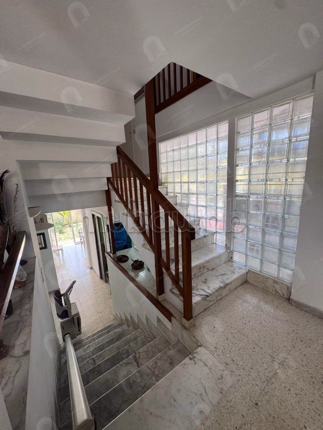 A vendre Villa 2S5 avec jardin à cité romena
