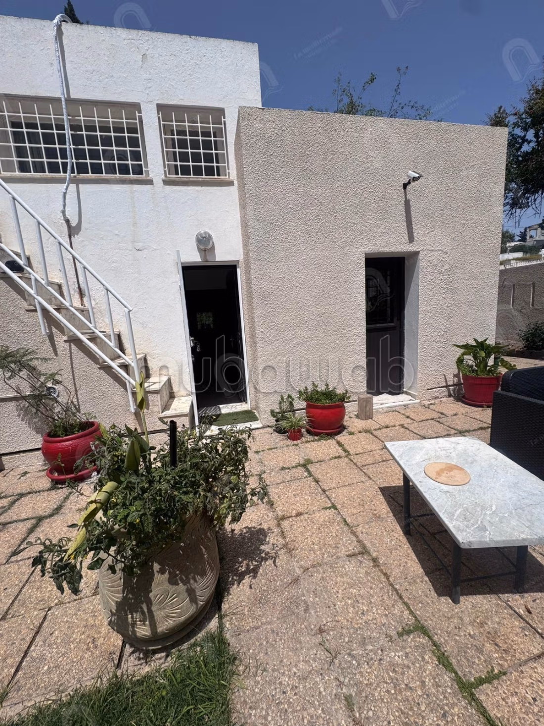A vendre Villa 2S5 avec jardin à cité romena