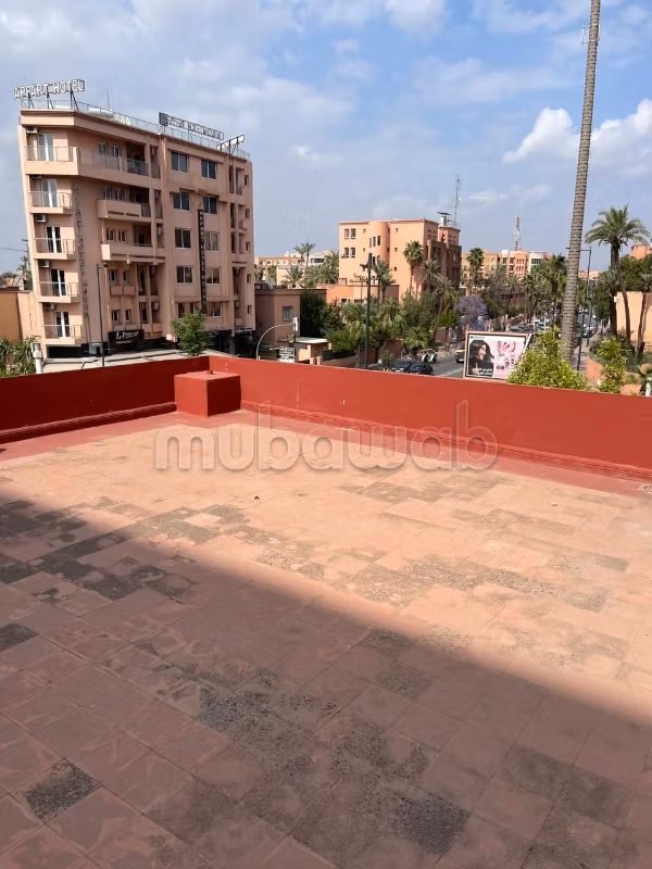 Terrain 798 m² idéal résidence ou hôtel