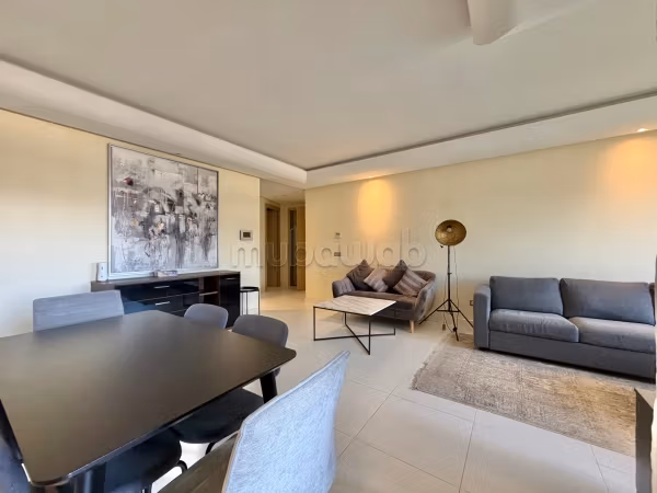 Bel appartement en location à Racine. 4 pièces. Bien meublé