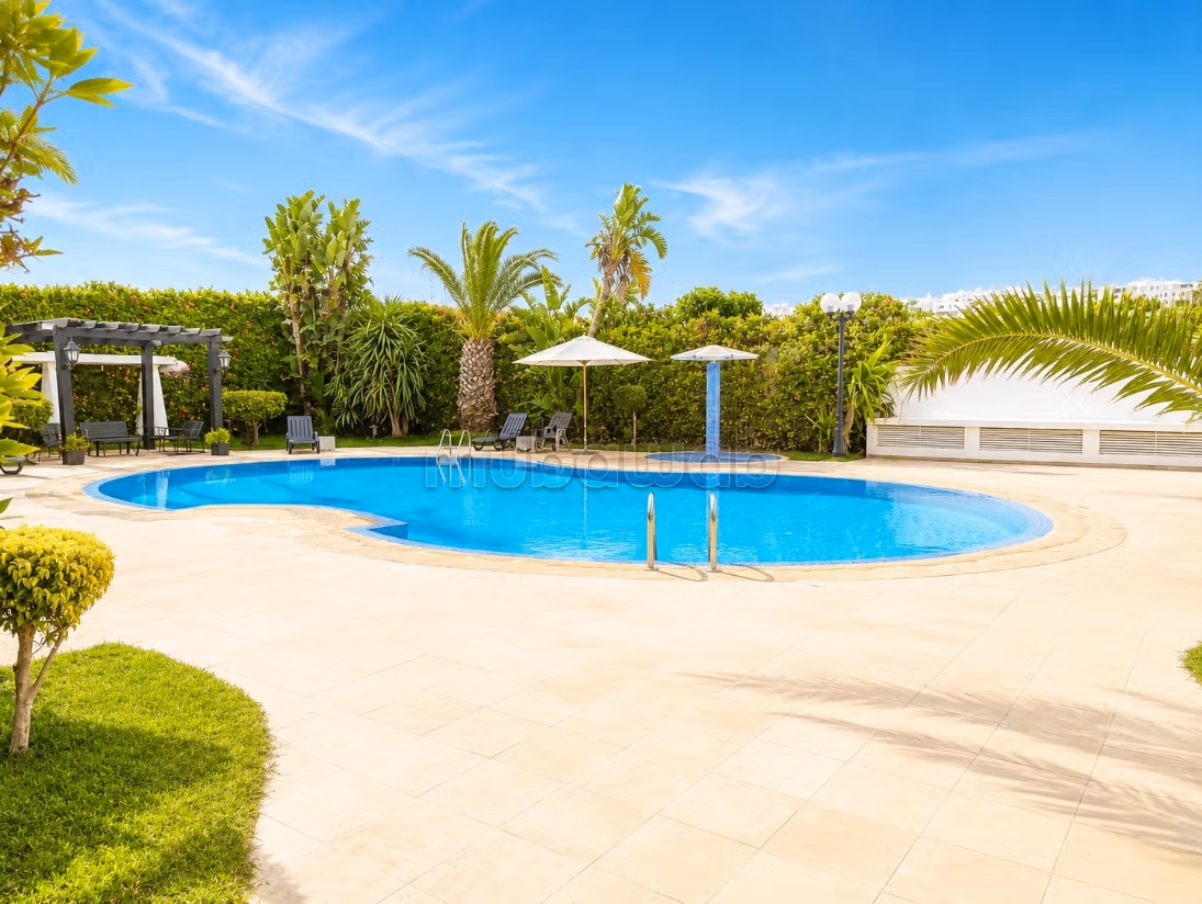 Villa meublée 3 façades – Ain Diab piscine