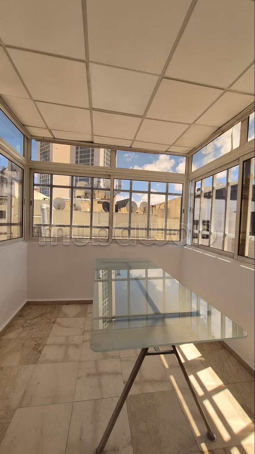 A louer Appt 200m2 2ch Racine