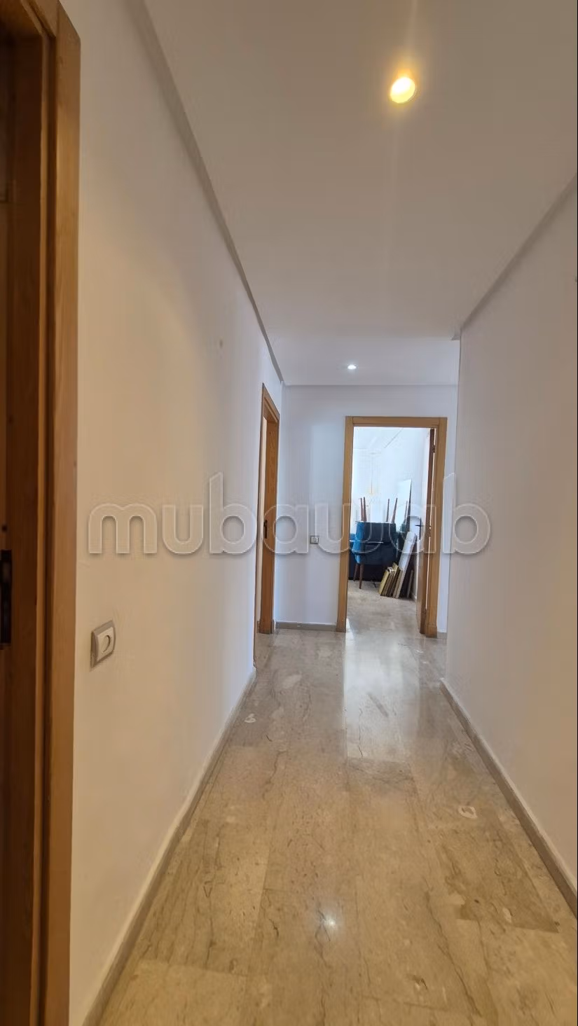 A louer Appt 200m2 2ch Racine